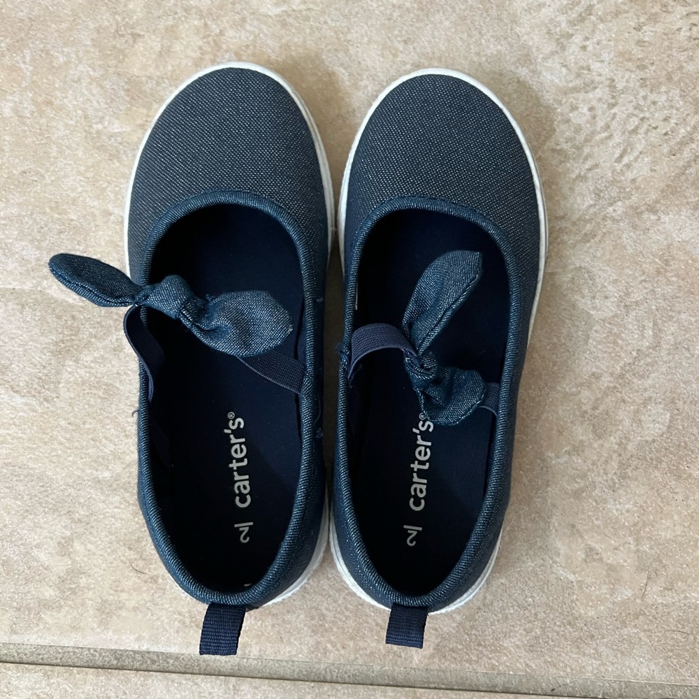 Carter’s Denim Shoes Girls size 2 - Picture 5 of 7